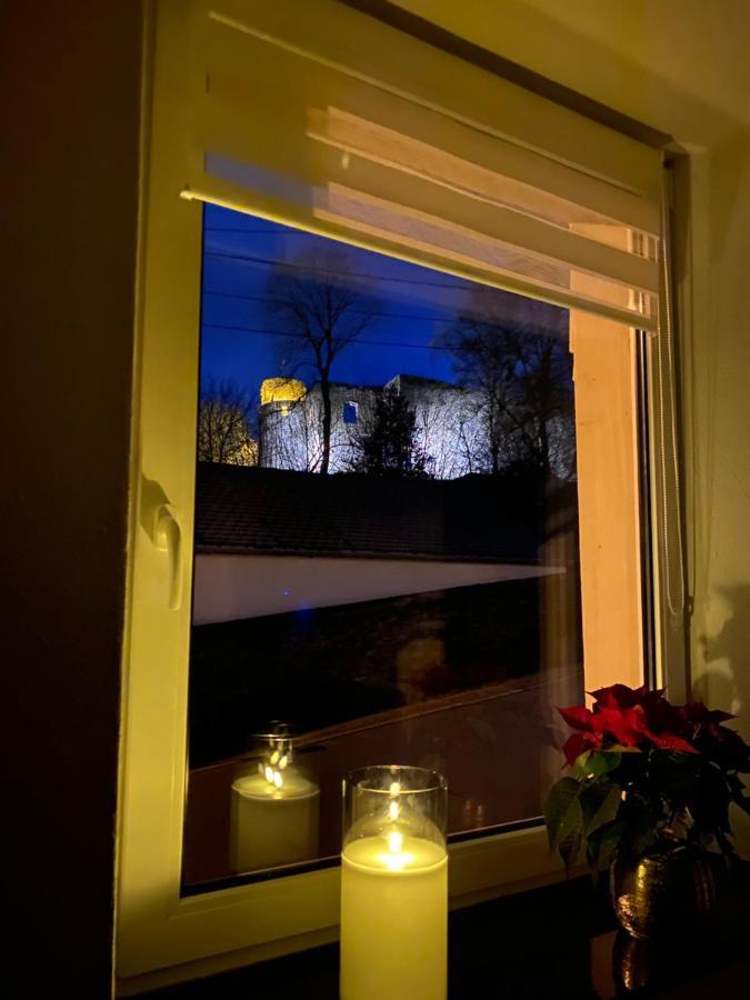 Zum Burgfraulein - Studio Mit Blick Auf Die Burg Burg Reuland Exterior photo